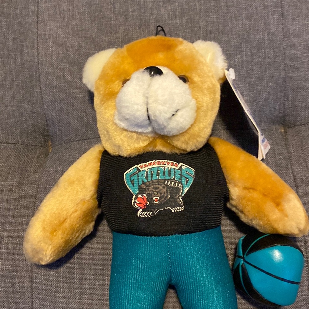 Vintage Vancouver Grizzlies NBA Stuffed Teddy Bear Plush Toy *New with Tags* 90s - Picture 2 of 12